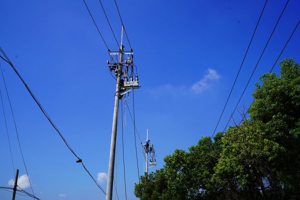 希恩配资网 青浦接连建成金山、松江跨区联络线，沪西电网“手拉手”环网格局成型